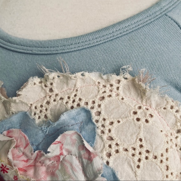 Anthropologie Sundry Upcycled Vintage-Inspired Heart Sweatshirt - Picture 6 of 16